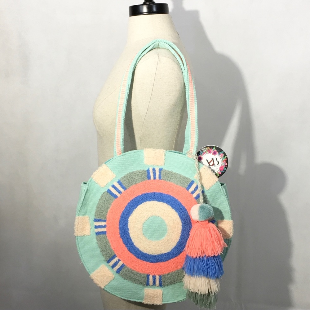 America and Beyond • round purse/ Lrg tassel